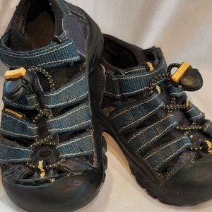 Keen kids shoes